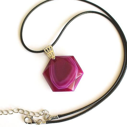 wisiory Agat różowy wisiorek heksagonalny