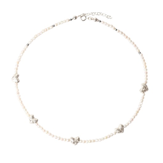 srebrne naszyjniki Naszyjnik ze srebrnymi serduszkami i perłami Organica