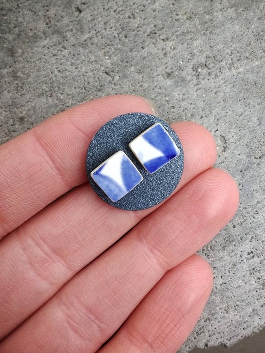 Kolczyki ceramiczne Włocławek kobaltowe biżuteria z talerzy