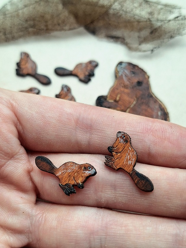 kolczyki drewniane Bobry malowane