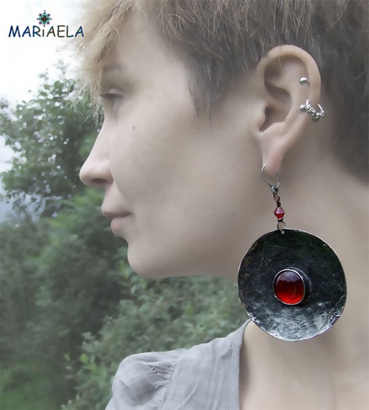 CZERWIENIĘ SIĘ PRZY TOBIE MARIAELA