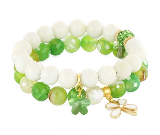 Turtle green agate & ivory jade with pendants. Lavoga