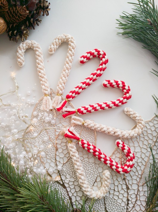 ozdoby choinkowe Zawieszki na choinkę cukrowe laski makrama ze sznurka