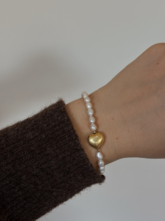 bransoletki - inne Bransoletka z pereł naturalnych serce