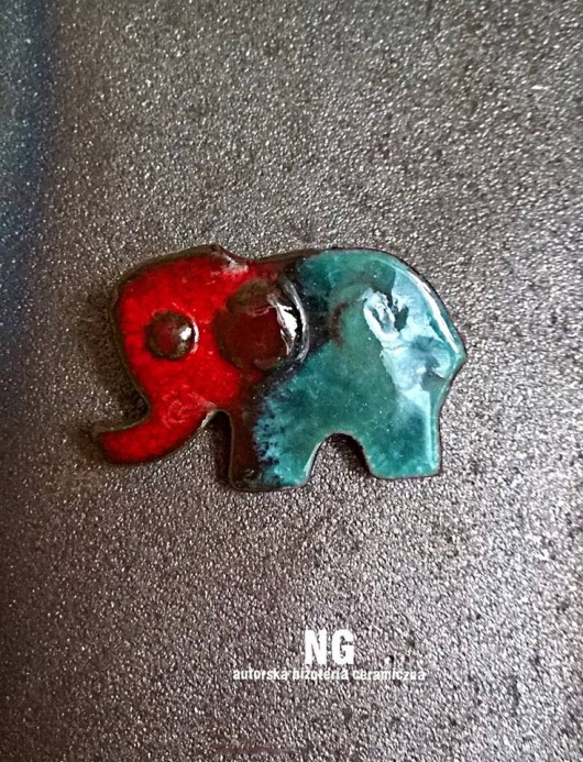 Broszka ceramiczna- słonik. NG Autorska bizuteria ceramiczna