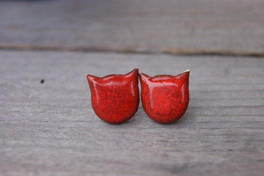 Ceramiczne kolczyki duże czerwone kotki Gliniana Koniczynka