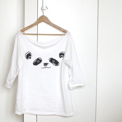 Panda rysunkowa Długi biały Oversize ONE MUG A DAY