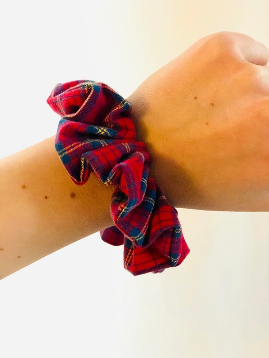 gumki do włosów Pela' SCRUNCHIE Cozy czerwona w kratkę
