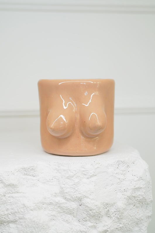 kubki Czarka BOOBS karmel 290 ml