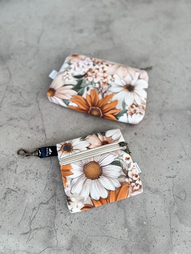 pokrowce i etui - na klucze Welurowe etui na słuchawki ochra