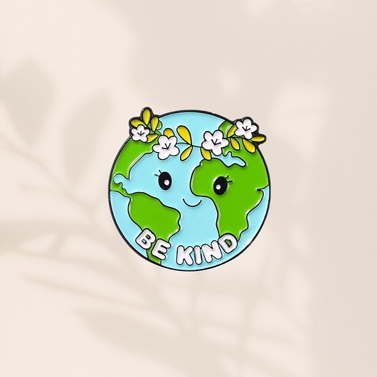 przypinki Przypinka metalowa, pin BE KIND