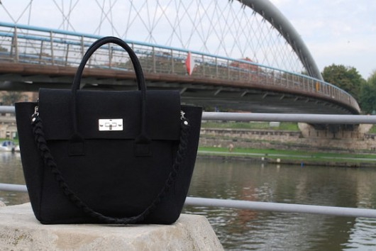 CityFelt Maxi duża filcowa do ręki laptop czarny Totostyle