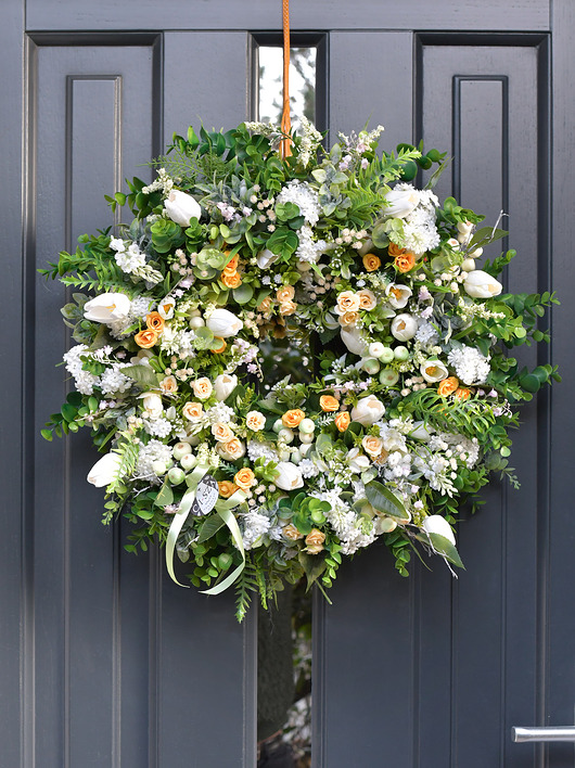 wianki Wianek "biały tulipan"plus 2 wiązanki