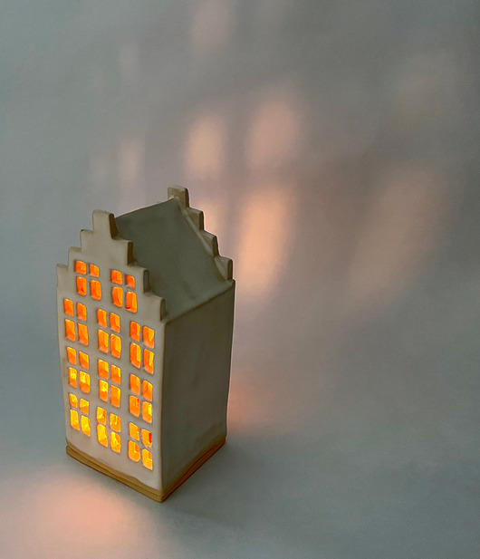 dekoracje świetlne Ceramiczny lampion na tealight Kamieniczka