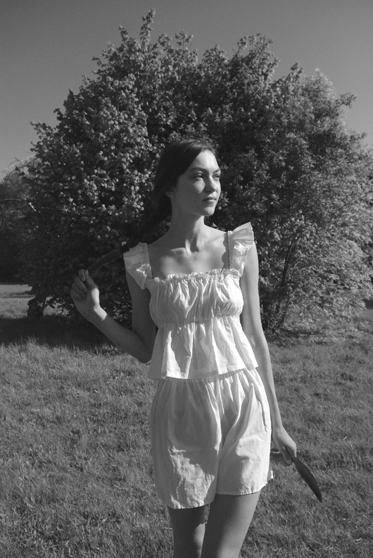 topy damskie IRENE top white