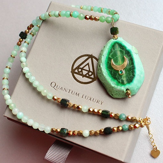 wisiory Unikat! Agat z księżycem, nefryt, tsaworyt