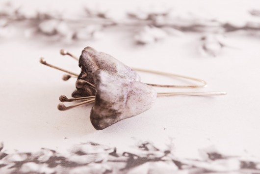 Campanula istriaca - kolczyki porcelanowe Dorota Oyrzanowska