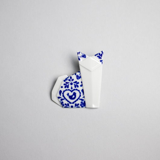 broszki Broszka Porcelanowa Kot Folklor