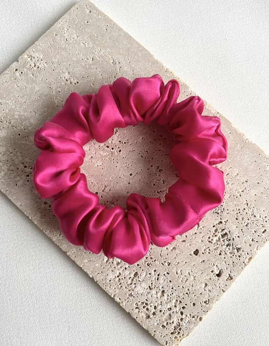 gumki do włosów Różowa jedwabna gumka Pink Silk - mini 8 cm