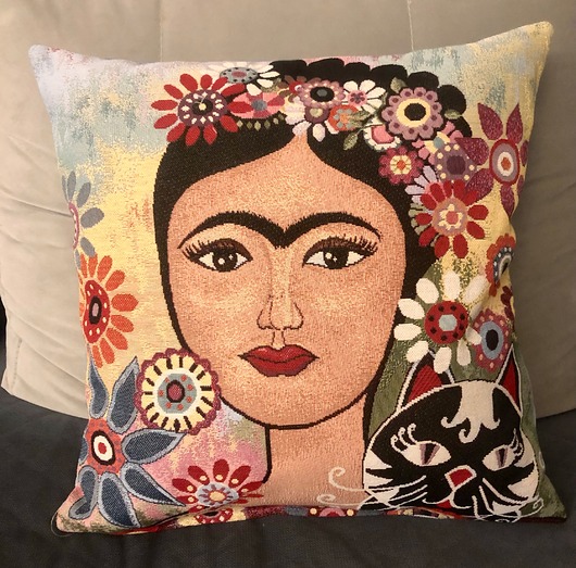 poduszki z grafiką Poduszka ozdobna FRIDA KAHLO