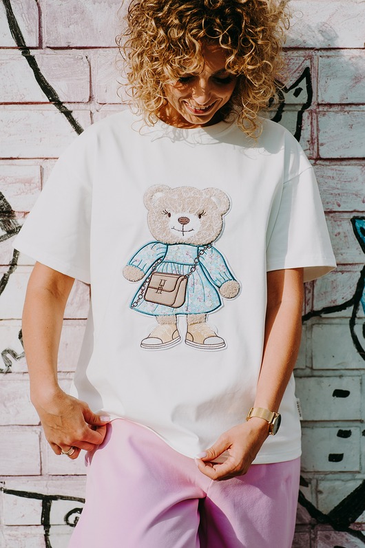t-shirt damskie T-shirt oversize Emily Teddy dla mamy cream