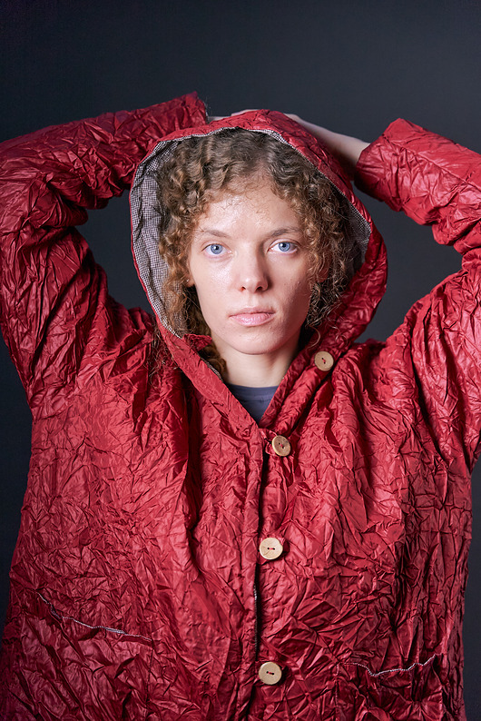 płaszcze i kurtki męskie Kurtka ocieplana plisowana/gnieciona z kapturem