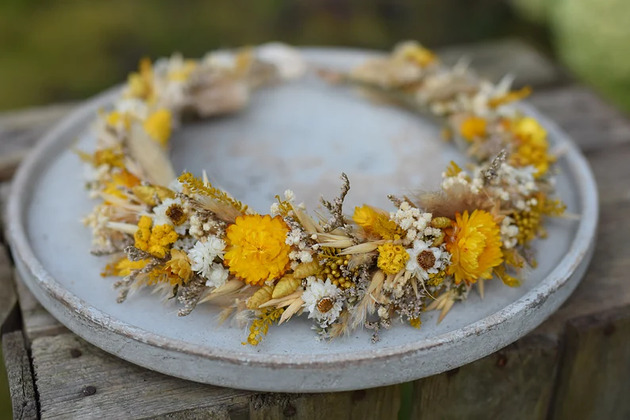 Ślubne ozdoby do włosów Żółty wianek na głowę z stabilizowanych kwiatów w stylistyce boho