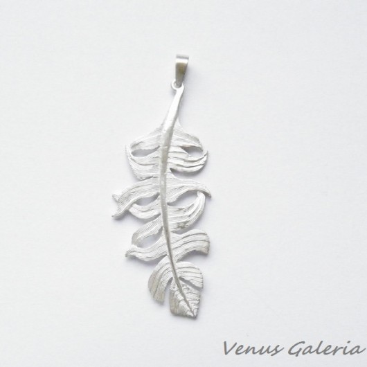 Zawieszka srebrna -Pióro II białe małe VENUS GALERIA