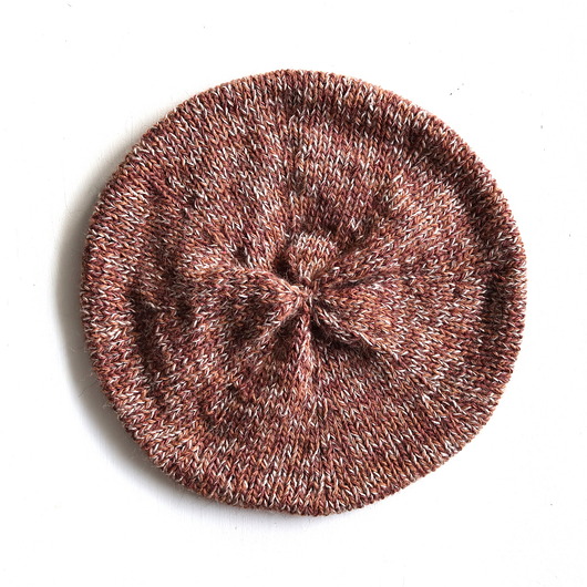 czapki damskie Agata - beret w stylu francuskim