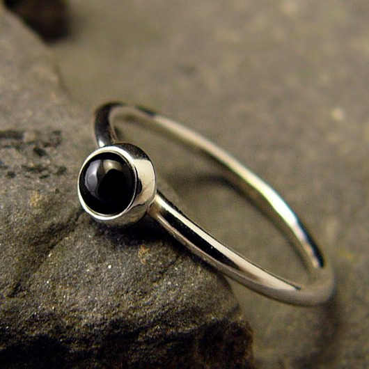 pierścionki srebrne Pierścień Drobinek - Onyks Srebro 4mm