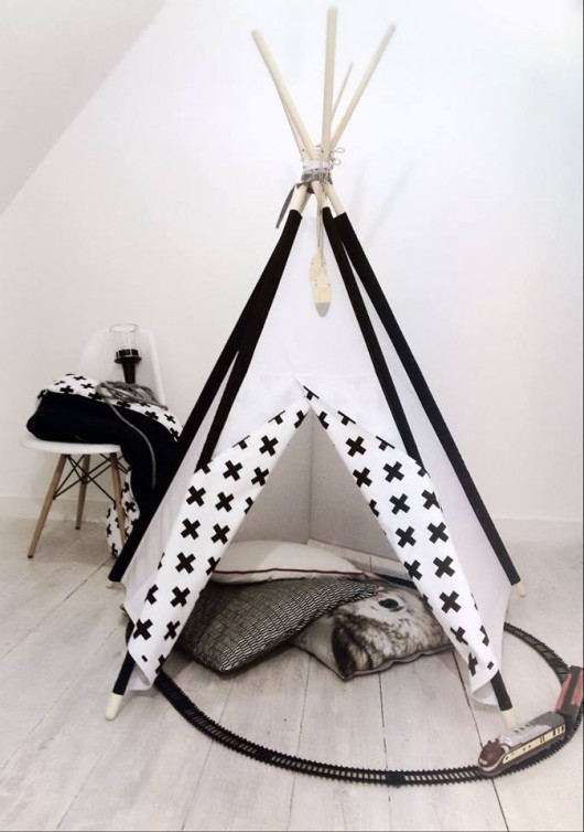 ZESTAW Tipi littleNOMAD + 2 poszewki na poduszki LittleNOMAD