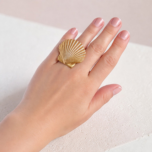 pierścionki - różne Pierścień z prawdziwej muszli : złota muszla M