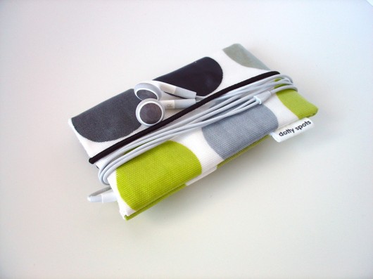 etui na telefon dotty spots