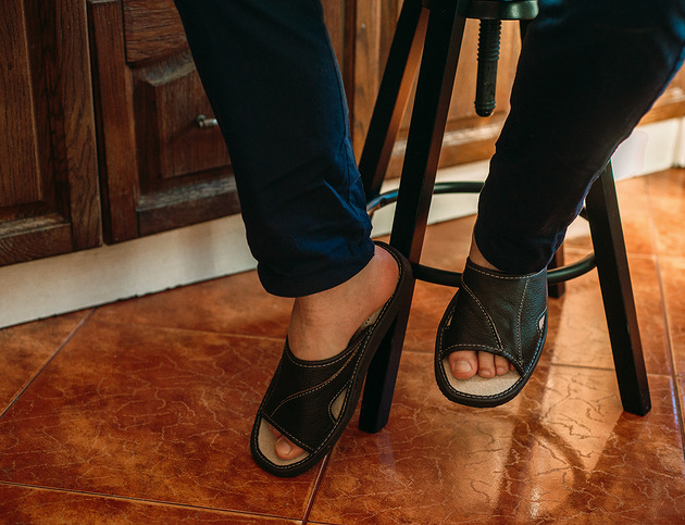 buty męskie Pantofle męskie z naturalnej skóry otwarte czarne