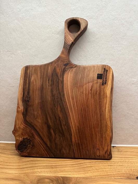 deski do krojenia i tace Drewniana deska z orzecha włoskiego
