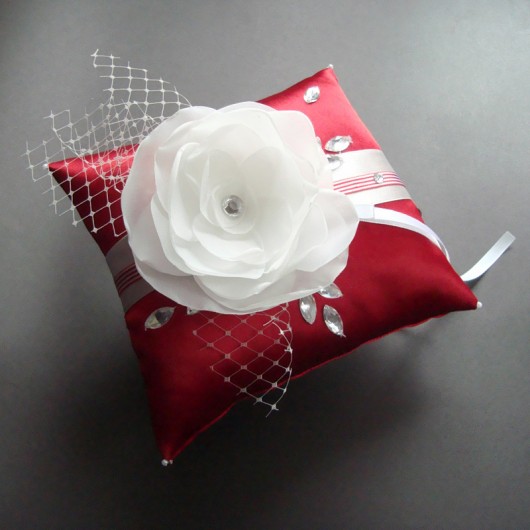 elegancka  poduszeczka na  obrączki  SundayRose