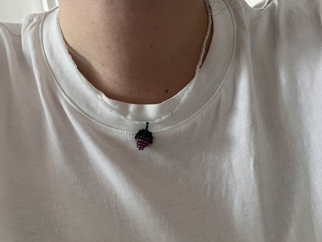 wisiory Handmade naszyjnik z koralików z plecionym owocem fioletową jeżyną