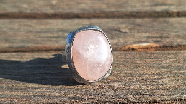 pierścionki - różne Różowy kwarc - pierścionek regulowany