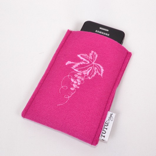 Haftowane etui  TUTU Design