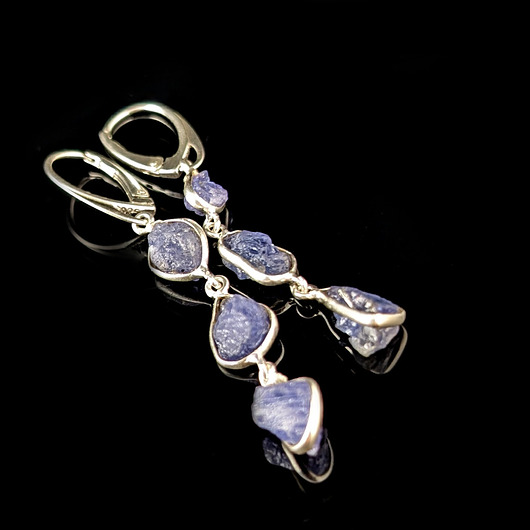 kolczyki srebrne Kolczyki srebrne Surowe piękno tanzanitów