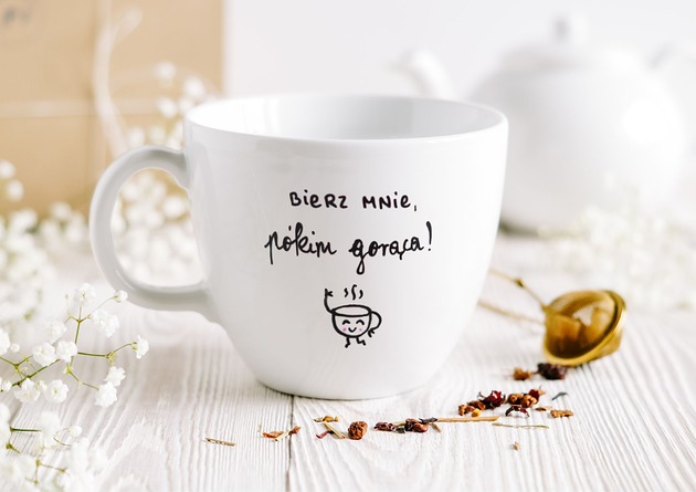 kubki Litrowy Kubek z Gorącą Herbatką