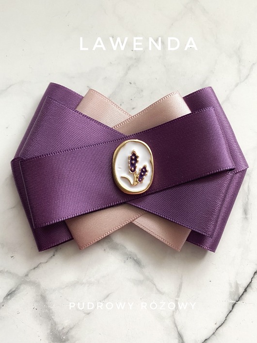 broszki Brosza z kolekcji Lawenda z pięknym medalionem z Lawendą