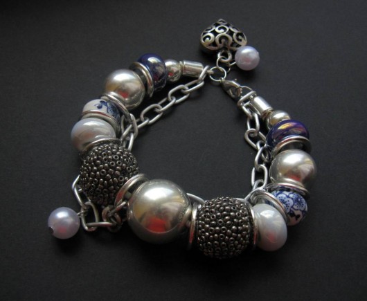 Bransoletka -&quot;Biel i granat&quot; XXXDiamicArt