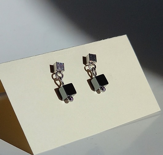 kolczyki z kamieniami Kolczyki z hematytem