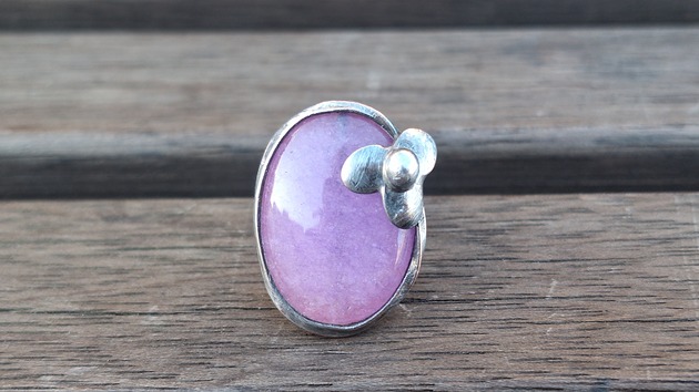 pierścionki - różne Jasny fiolet - pierścionek regulowany