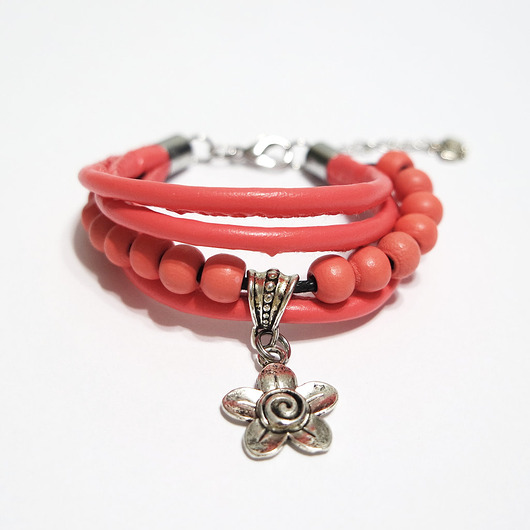 bransoletki drewniane Bransoletka - Malinowa - rzemienie, drewniane koraliki