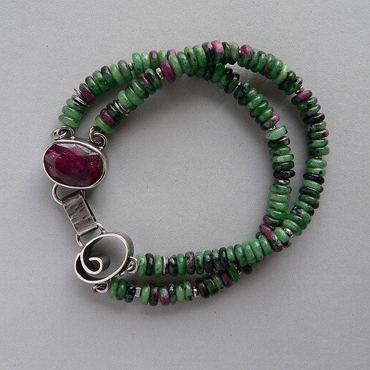 bransoletki srebrne -rubin i zoisyt-