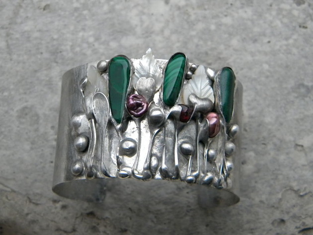 bransoletki z kamieni naturalnych Malachit /masa perłowa     - BRANSOLETA MANKIET  CUFF