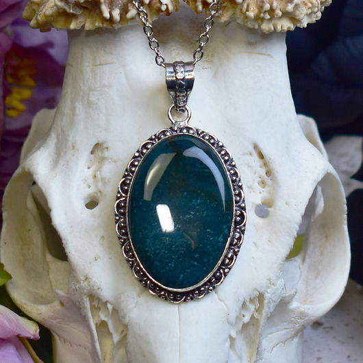 wisiory Miedziany posrebrzany wisiorek z agatem mszystym