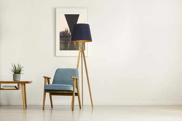 lampy podłogowe Drewniana lampa stojąca na 3 nogach ARUBA GOLD tripod trójnóg